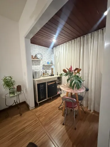 Apartamento à venda em Vitória-ES: 3 quartos, 1 suíte, 2 salas, 3 banheiros, 1 vaga de gar