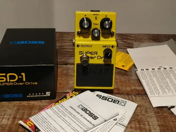 Pedal Boss Sd1 JRMOD SS Cuervo + Massive Gain zero na caixa