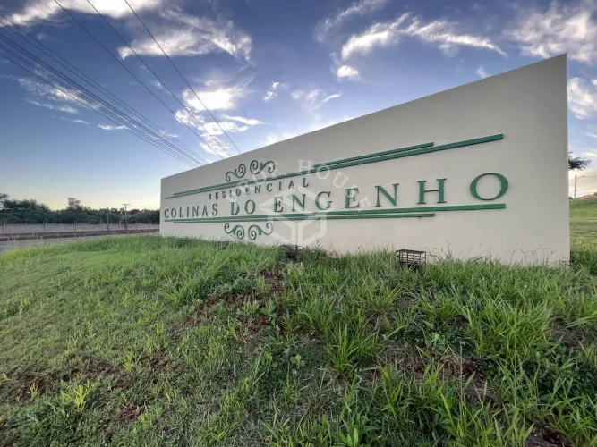 Bom Terreno com 250 m² no Bairro Colinas do Engenho I em Limeira-SP
