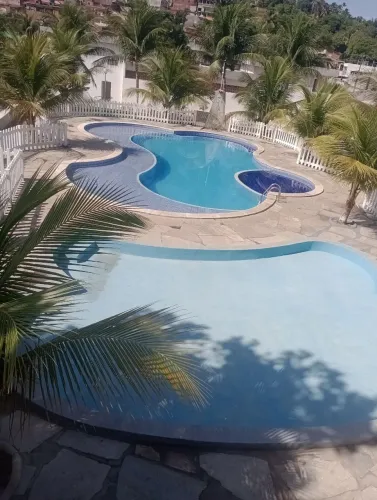 Alugo casa em Gaibu.