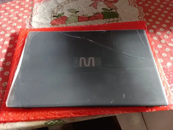 Vendo partes do Ultrabook UL 261 e UL 250, tenho teclado,bateria e lcd