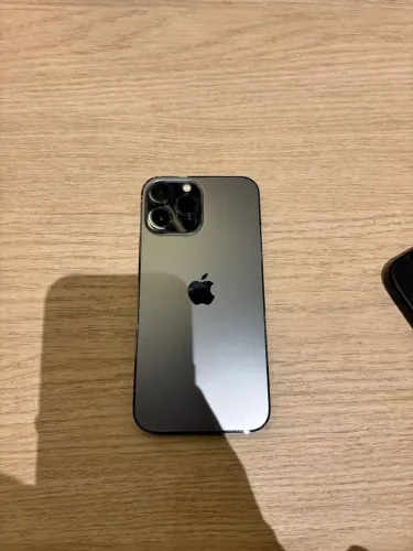 iPhone 13 Pro Max preto fosco 