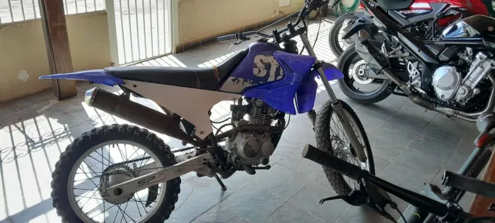 Moto para trilha 