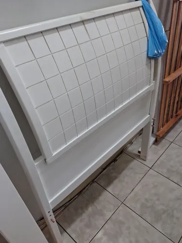 Cama de Madeira