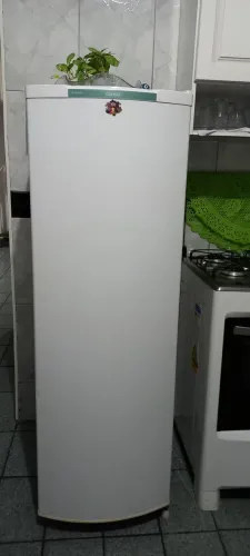 Geladeira consul pequena