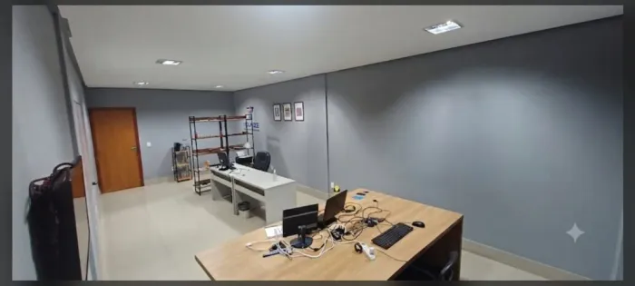 Aluga-se Sala Comercial / Escritório 32m² Jardim Sto Antônio - Goiânia
