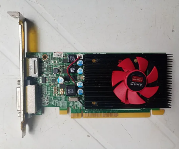 AMD Radeon R5 430 2 GB GDDR5 PCI Express x16 p/ Desktop Video Card