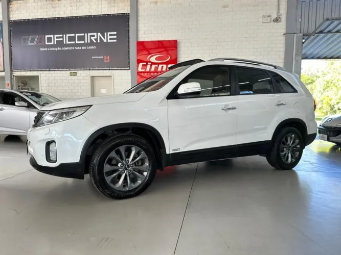 Kia Motors Sorento 3.5 V6 24V 278cv 4X4 Aut. 2015