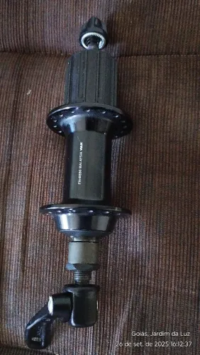 Cubo traseiro Shimano Deore 32 furos