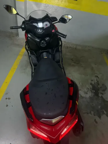 yamaha xmax 2024 250 abs **particular**