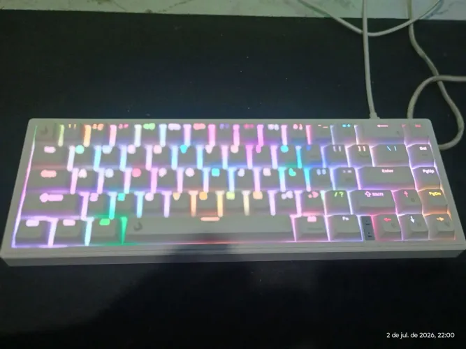Teclado mecânico Rise