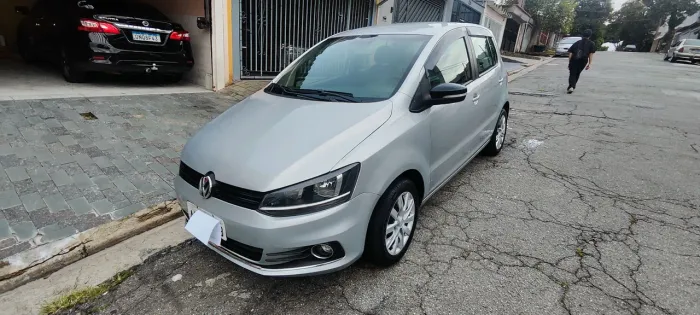 Volkswagen Fox Trendline 1.0 Flex 12V 5P 2016