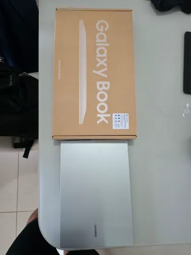 Samsung Galaxy book novíssimo