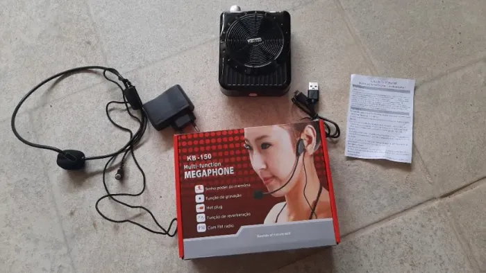 Megafone e rádio