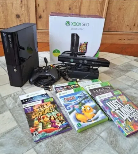 Xbox 360 a 250gb + Kinect + 7 jogos travado