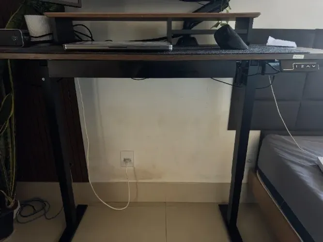 Mesa Elétrica com Motor Ajustável 