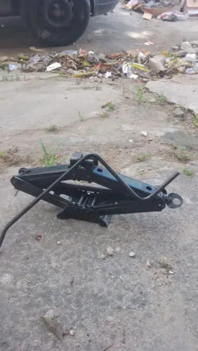 Macaco de carro