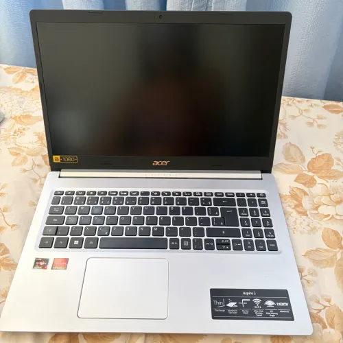 Vende-se Notebook Acer aspire 5
