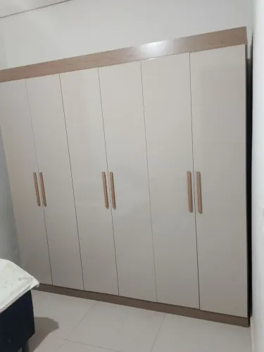 Vendo guarda roupa usado bem conservado entrega e montagem grátis