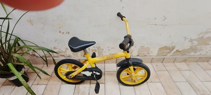 Bicicleta Amarela infantil Aro 12 - Usada