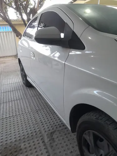 Chevrolet Onix Hatch LT 1.0 8V Flex Power Mec. 4P 2016