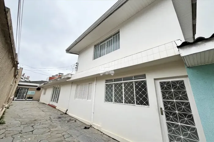Casa Residencial para Venda no Bairro Juvevê