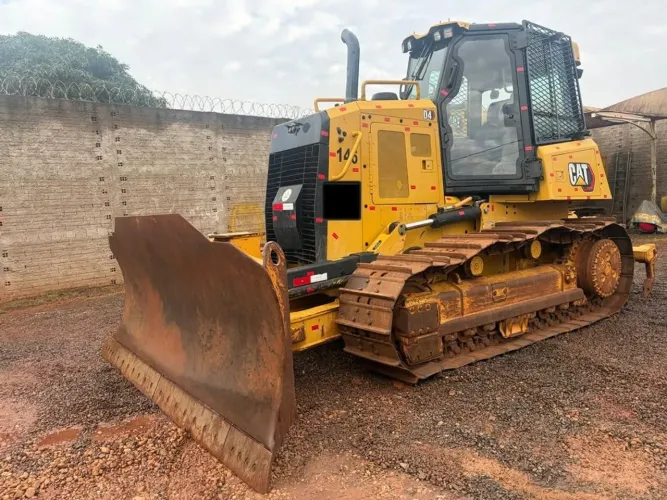 TRATOR DE ESTEIRA CAT D4