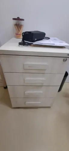 Gaveteiro Motiva 4 Gavetas Com Chave Para Escritório