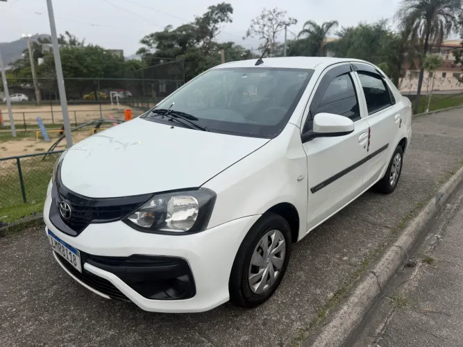 Toyota Etios X Sedan 1.5 Flex 16V 4P Aut. 2019