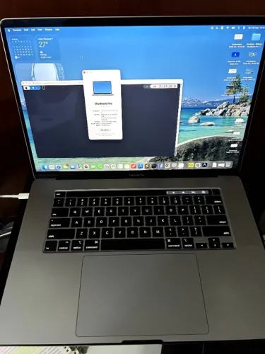 MacBook Pro 16" (2019) - Intel Core i9 8-Core | 32GB RAM | Radeon Pro 5300M 4GB Dedicada