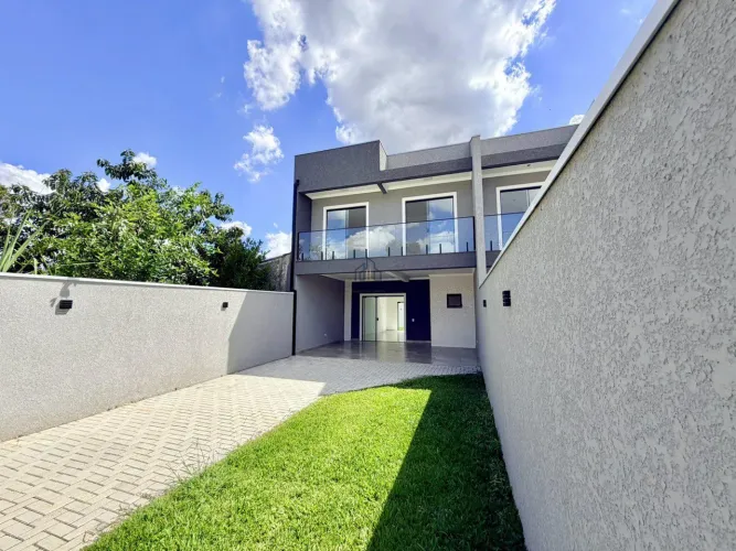 EXCELENTE SOBRADO EM SÃO JOSÉ DOS PINHAIS CIDADE JARDIM REF: 970