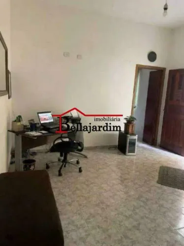 Casa para aluguel, 2 quartos, 1 suíte, 2 vagas, Vila Scarpelli - Santo André/SP