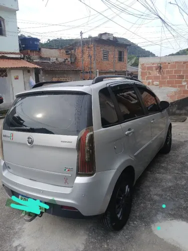 Fiat Idea Essence 1.6 Flex 16V 5P 2012