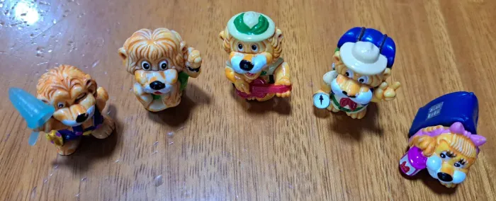 LOTE - KINDER OVO ANTIGO - COLEÇÃO LEÕES VIAJANTES VINTAGE