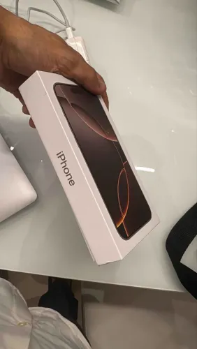 Iphone 16 pro desert 