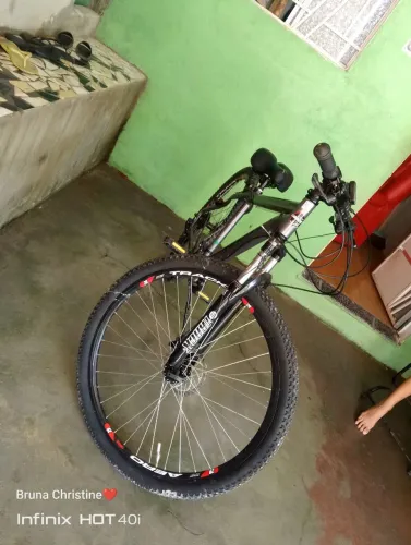 Mountain Bike da marca Track