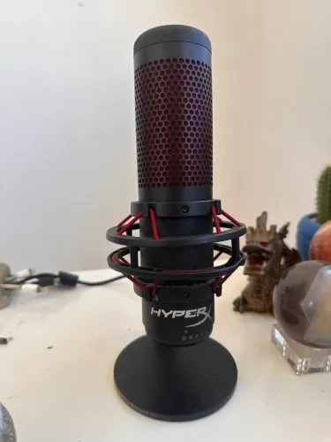 MICROFONE HYPERX QUADCAST PRETO