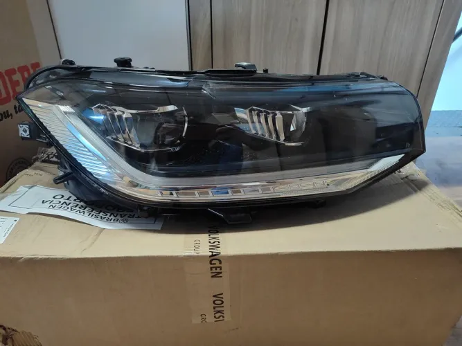 Farol direito t-cross 2025 Full led original