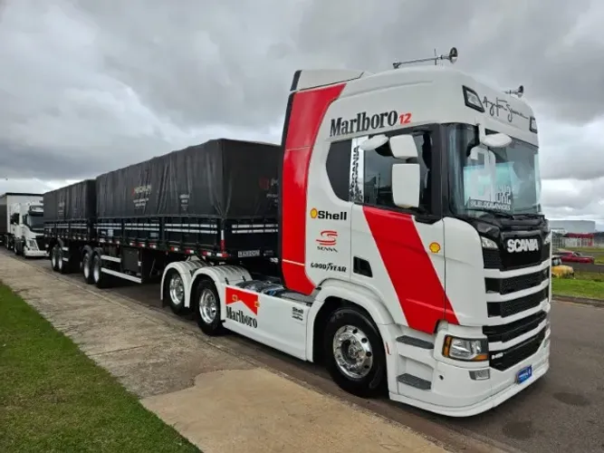 Scania R450 6x2 Ano 21 Personalizado Marlboro + Bitrem Graneleiro Randon Ano 20 7.5 x 1.80