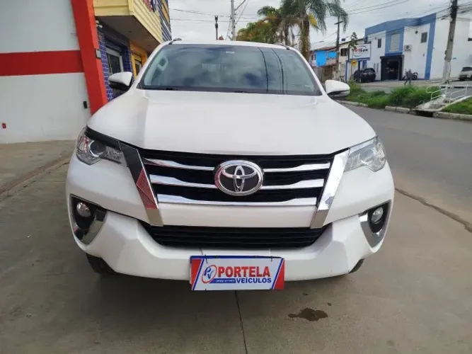 Toyota Hilux SW4 SRV 4X2 2.7 Flex 16V Aut. 2020