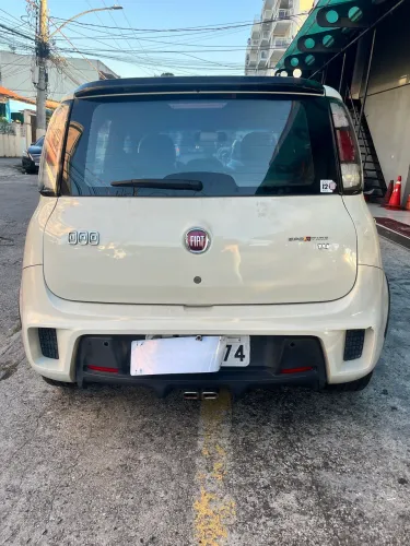 Fiat Uno Sporting Dualogic 1.4 EVO Flex 8V 4P 2015