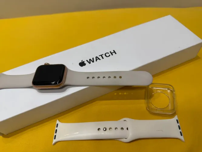 Apple Watch SE 