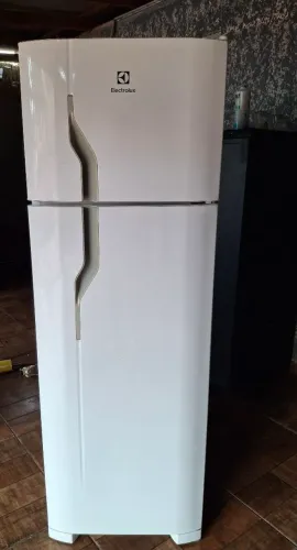 Vendo geladeira Electrolux