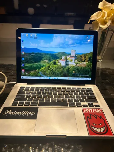 Macbook Pro 2011 com Windows 10, SSD e Carregador Original