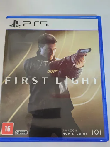 007 First Light.  Jogo de Playstation 5.