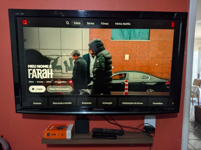 Tv 40" Panasonic + Mi Box(TV box - Smart)