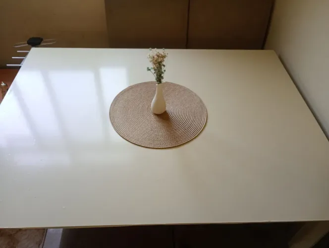 VENDO OU TROCO MESA 4 CADEIRAS 