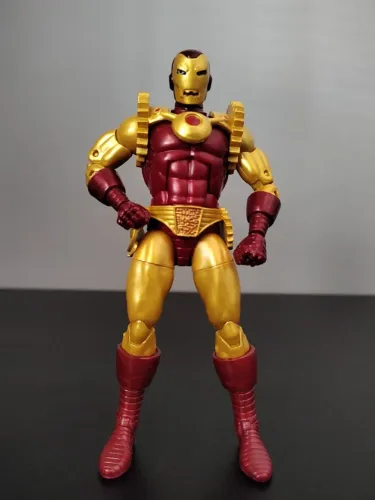 Homem de Ferro 2020 Marvel Legends COM DEFEITO (Coxa Colada)