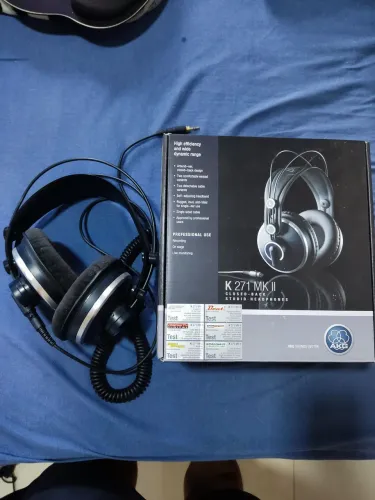 Fone AKG k271 mkii