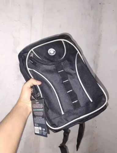 MOCHILA ESCOLAR.